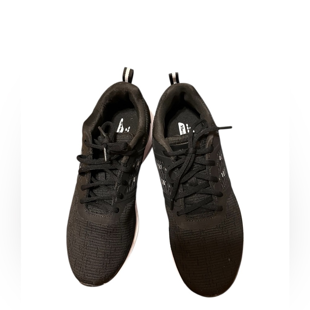 Women’s Running Shoes